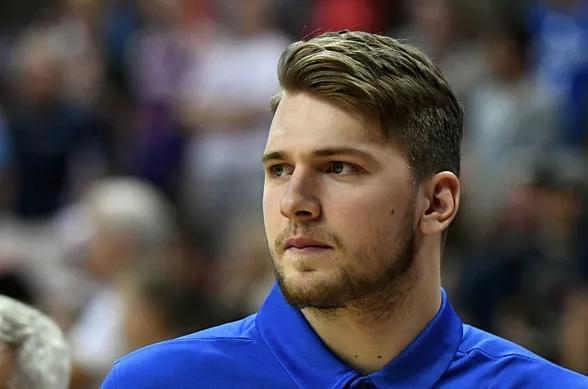 然而这场比 然而这场比